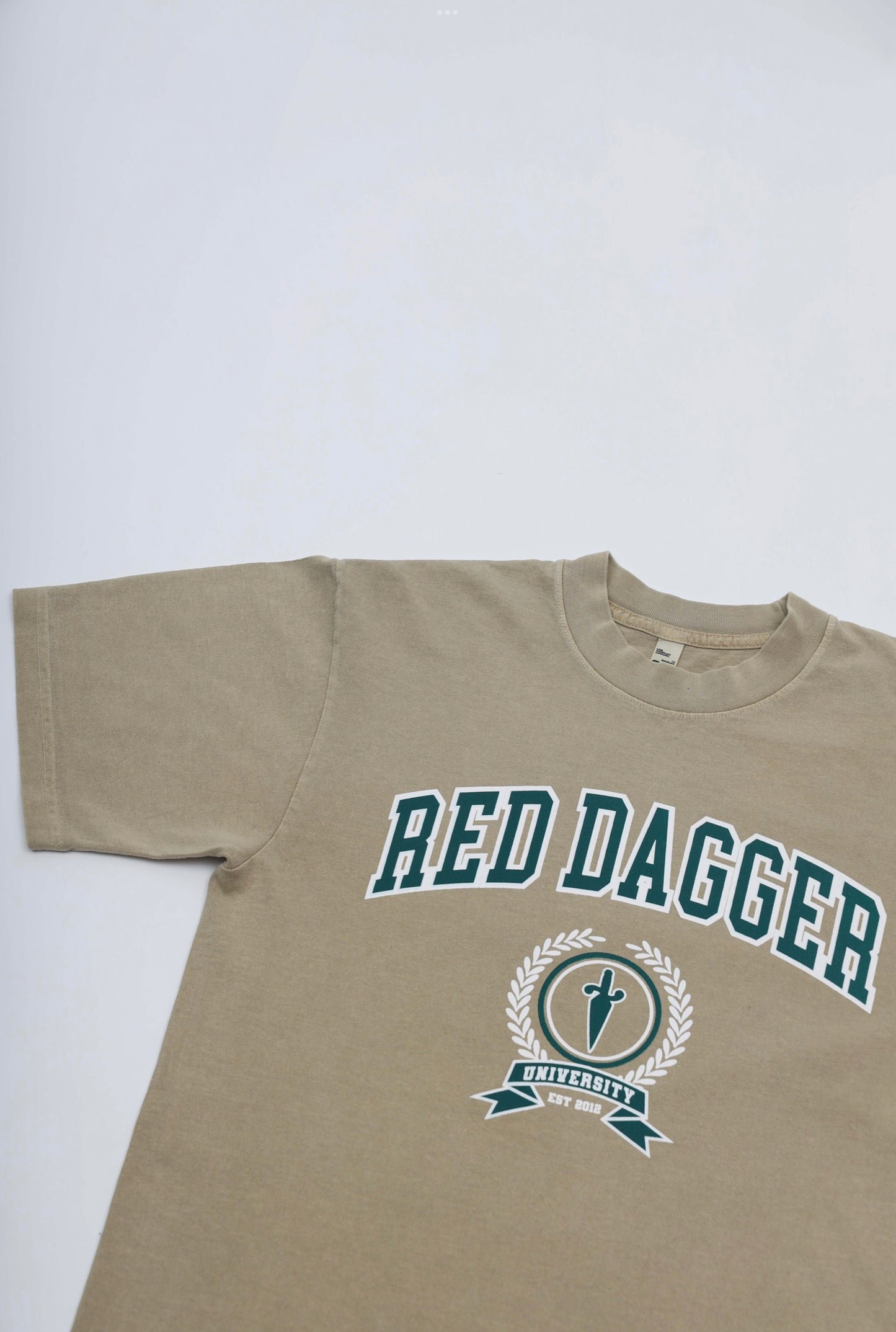 RED DAGGER UNIVERSITY TEE