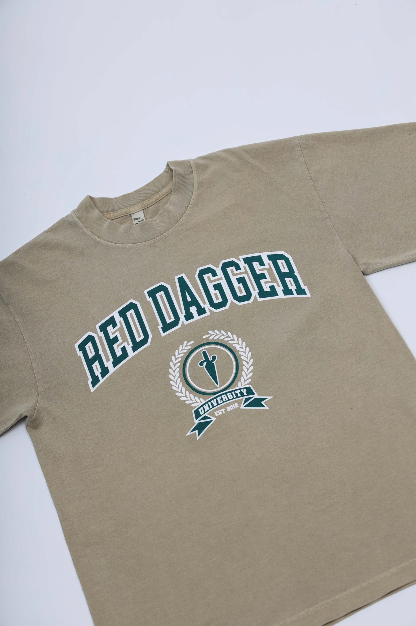 RED DAGGER UNIVERSITY TEE